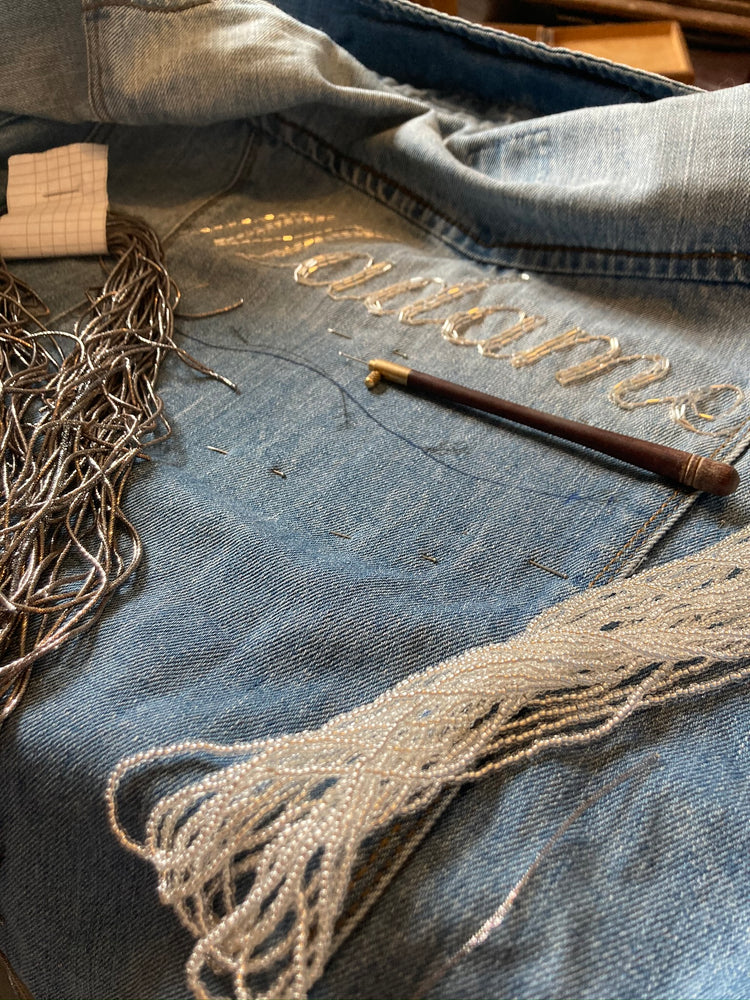Veste en jean broderie perlée personnalisable