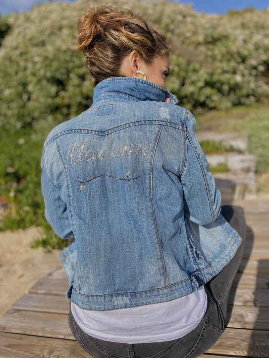 Veste en jean broderie perlée personnalisable