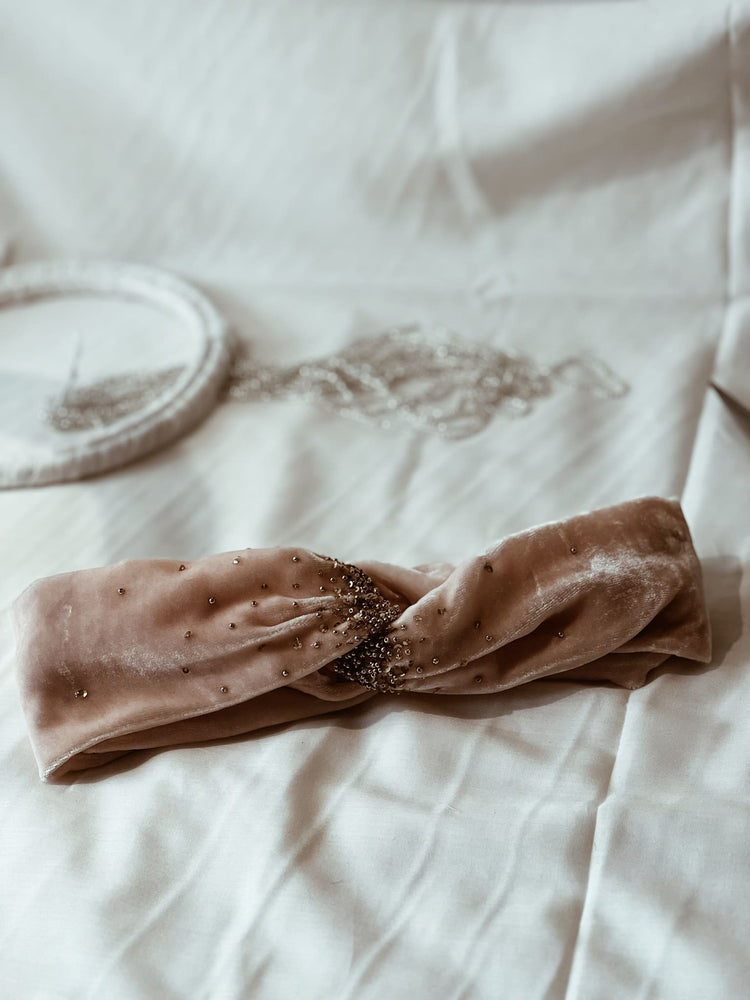 Headband en velours brodé